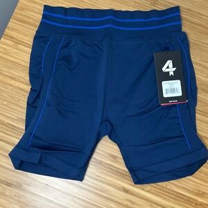 NWT FOURLAPS AERO SEAMLESS SHORT 5”